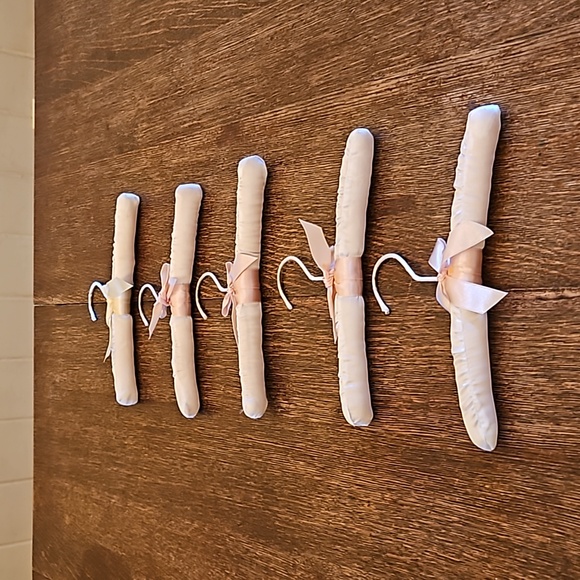 Infant Satin Padded Hangers with Bows, 5 Total - Picture 2 of 8